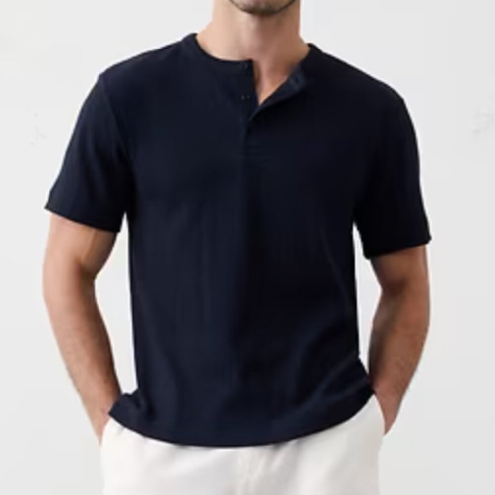 Banana Republic Men's Textured Henley, Large, NWT